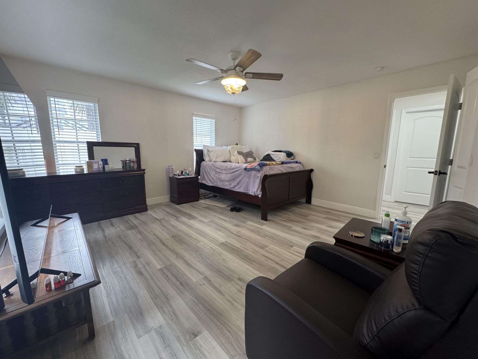 589 Cashiers Drive, West Palm Beach, FL 33413 Photo
