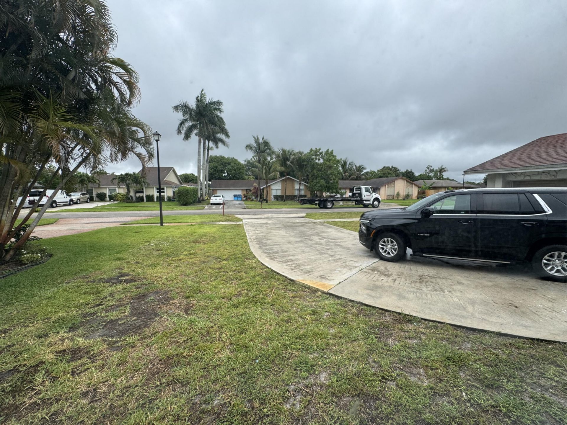 589 Cashiers Drive, West Palm Beach, FL 33413 Photo