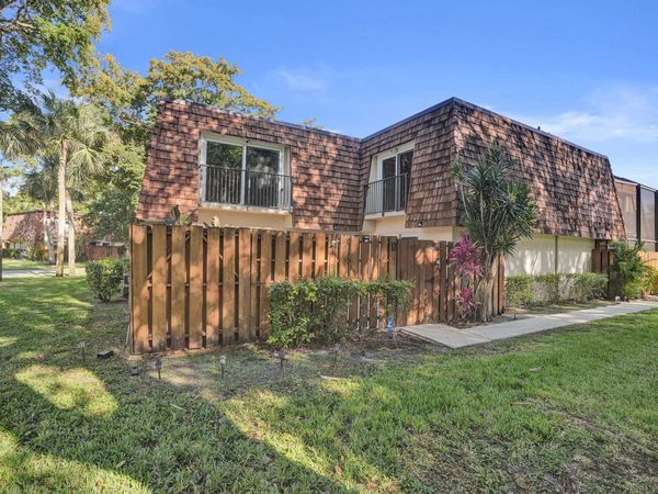 9110 SW 22nd Court, Unit D, Davie, FL 33324