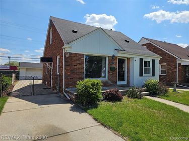 6978 Mayburn Street, Dearborn Heights, MI 48127