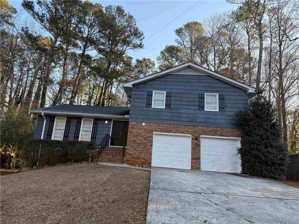 818 Bradford Court, Lilburn, GA 30047 Main Photo
