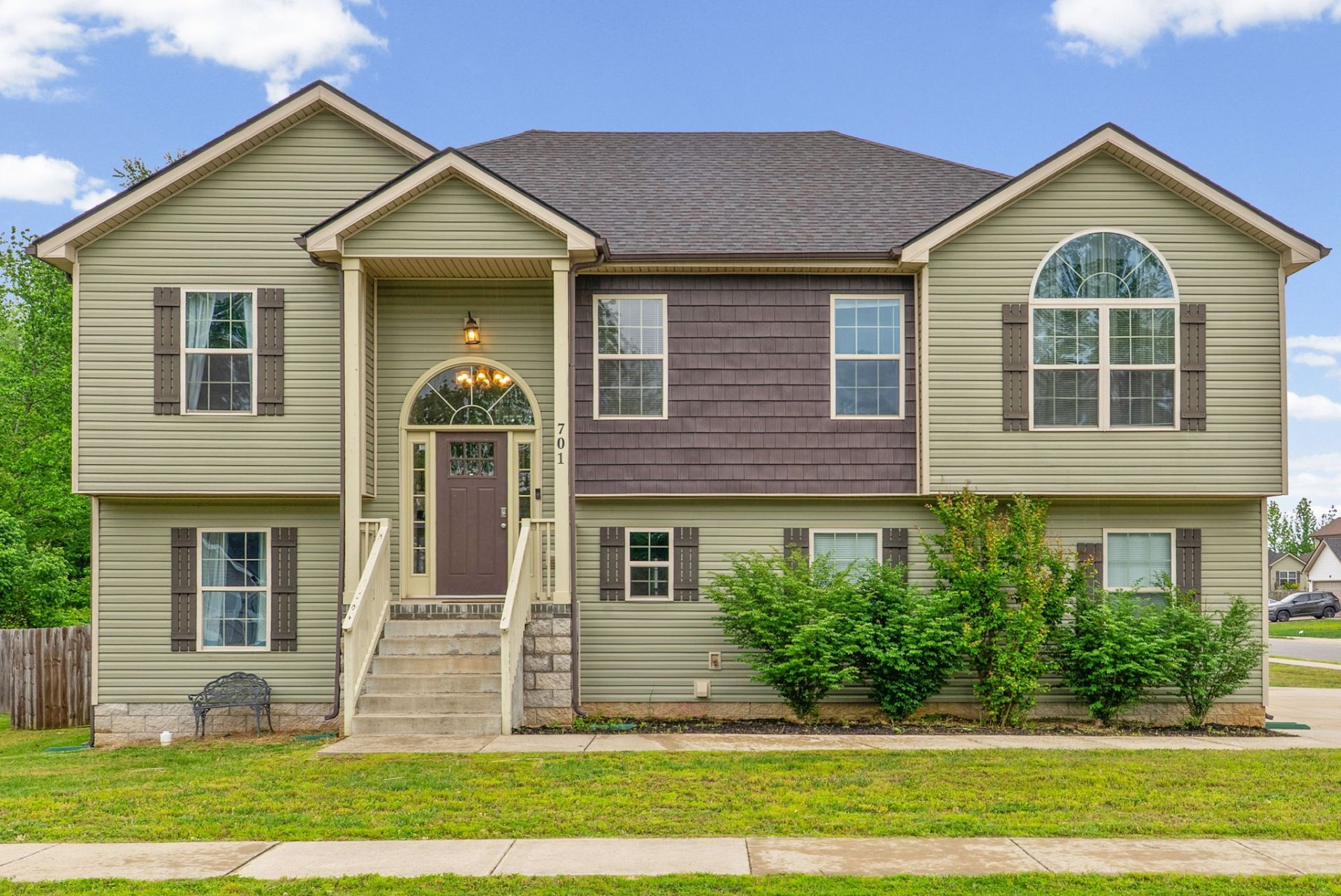 701 Tidwell Dr, Clarksville, TN 37042 Main Photo