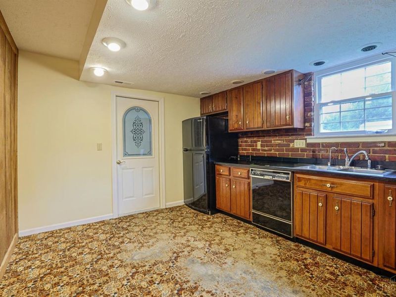 513 N Columbus Avenue, Blanchester, OH 45107 Photo 14