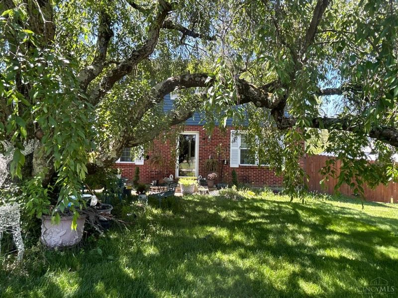 513 N Columbus Avenue, Blanchester, OH 45107 Photo 2