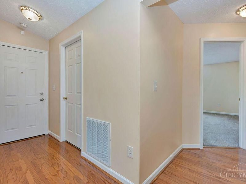 5570 Harbourwatch Way, Unit 203, Mason, OH 45040 Photo 4