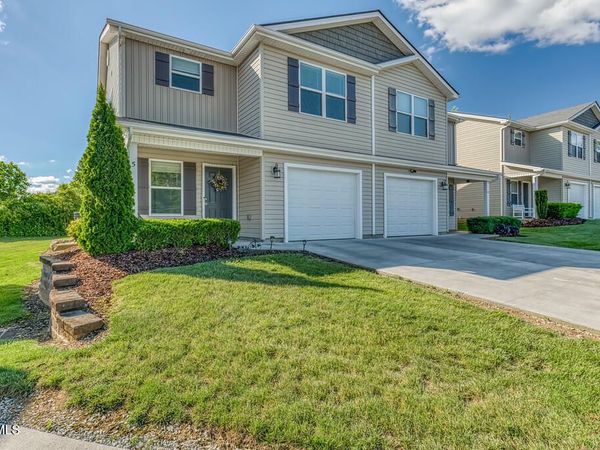2927 Watauga Road, Unit 5, Johnson City, TN 37601