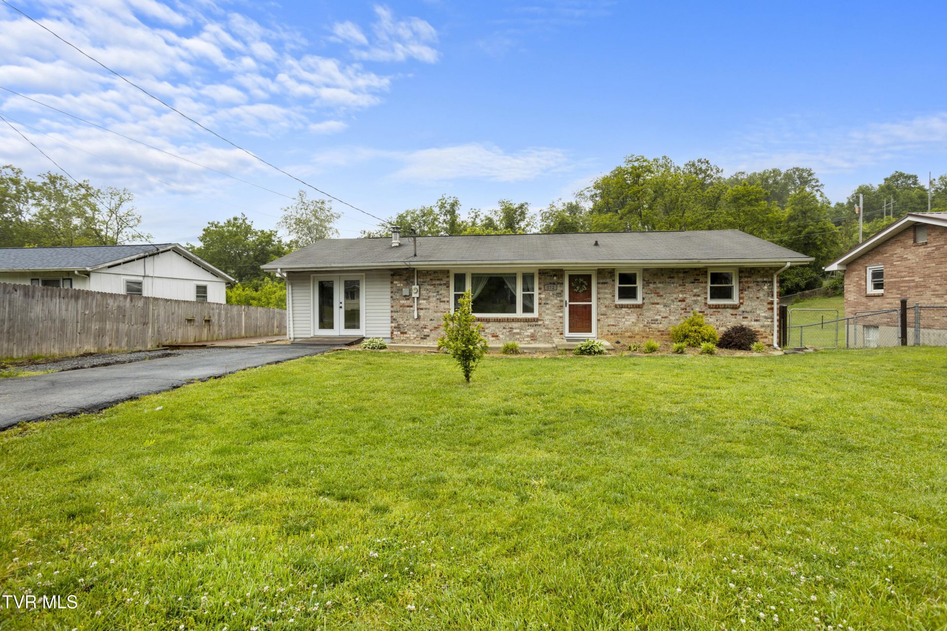 172 Jane Lane, Bristol, VA 24201 Main Photo