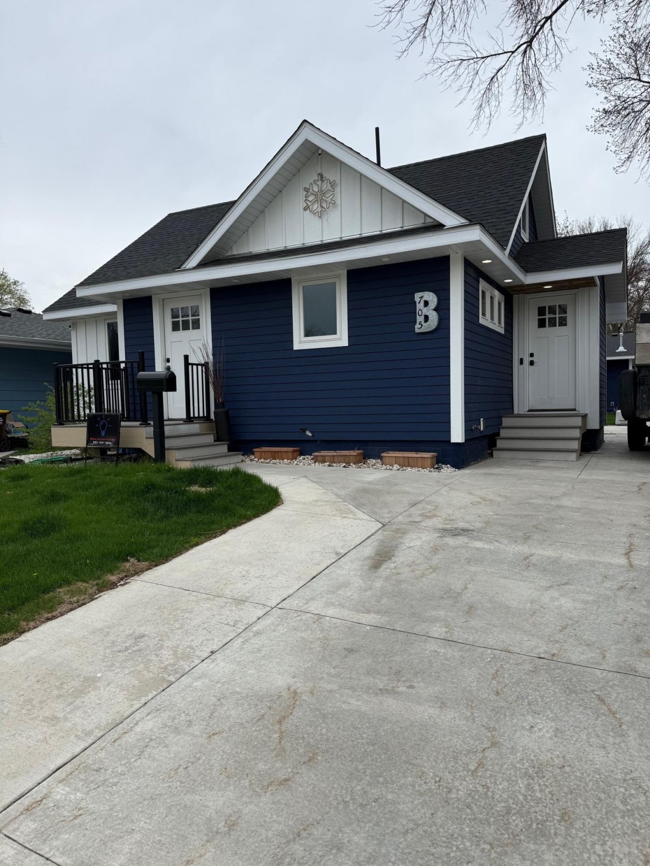 705 Main Street E, New Prague, MN 56071