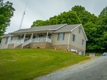 1687 Corum Landing Road , Drakesboro, KY 42337