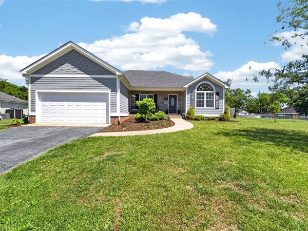 424 Crossfield Way , Bowling Green, KY 42104