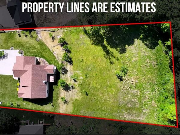 390 Laurel Oak Lane, Heath, OH 43056