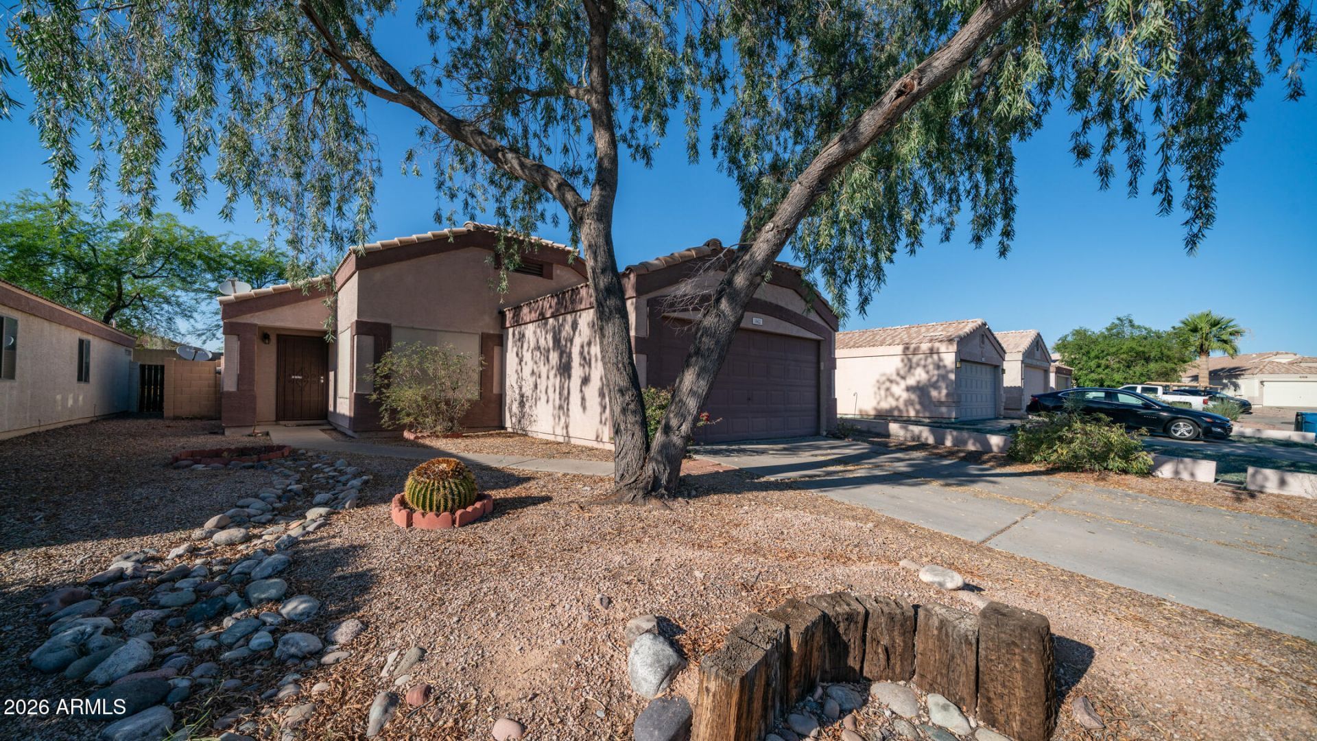1462 W 19th Avenue, Apache Junction, AZ 85120 Main Photo
