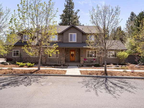 2073 NW Shevlin Crest Drive, Bend, OR 97703