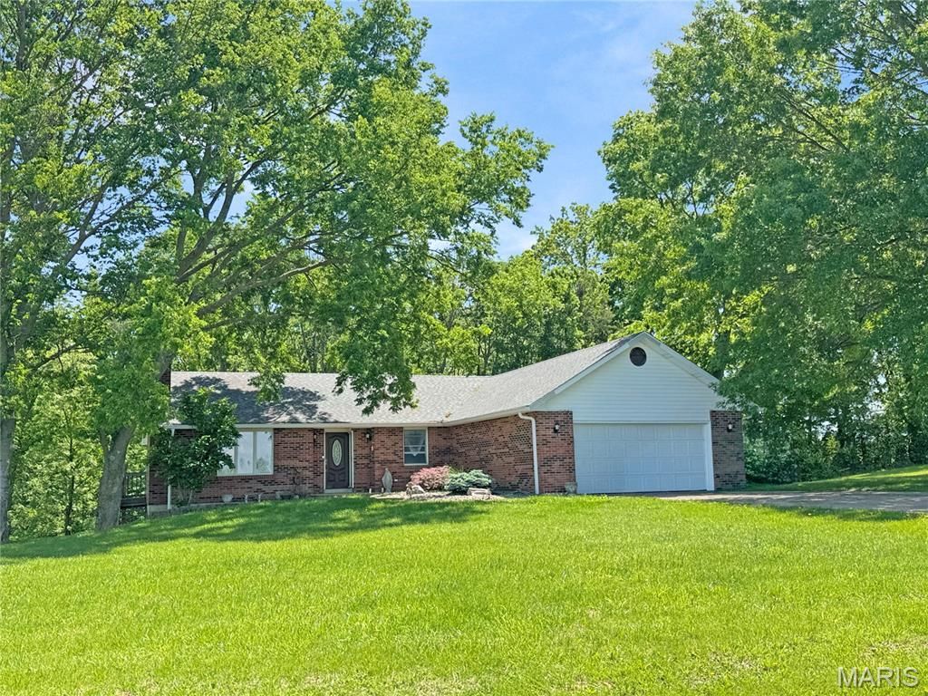 4600 Hilltop Drive, Washington, MO 63090 Main Photo