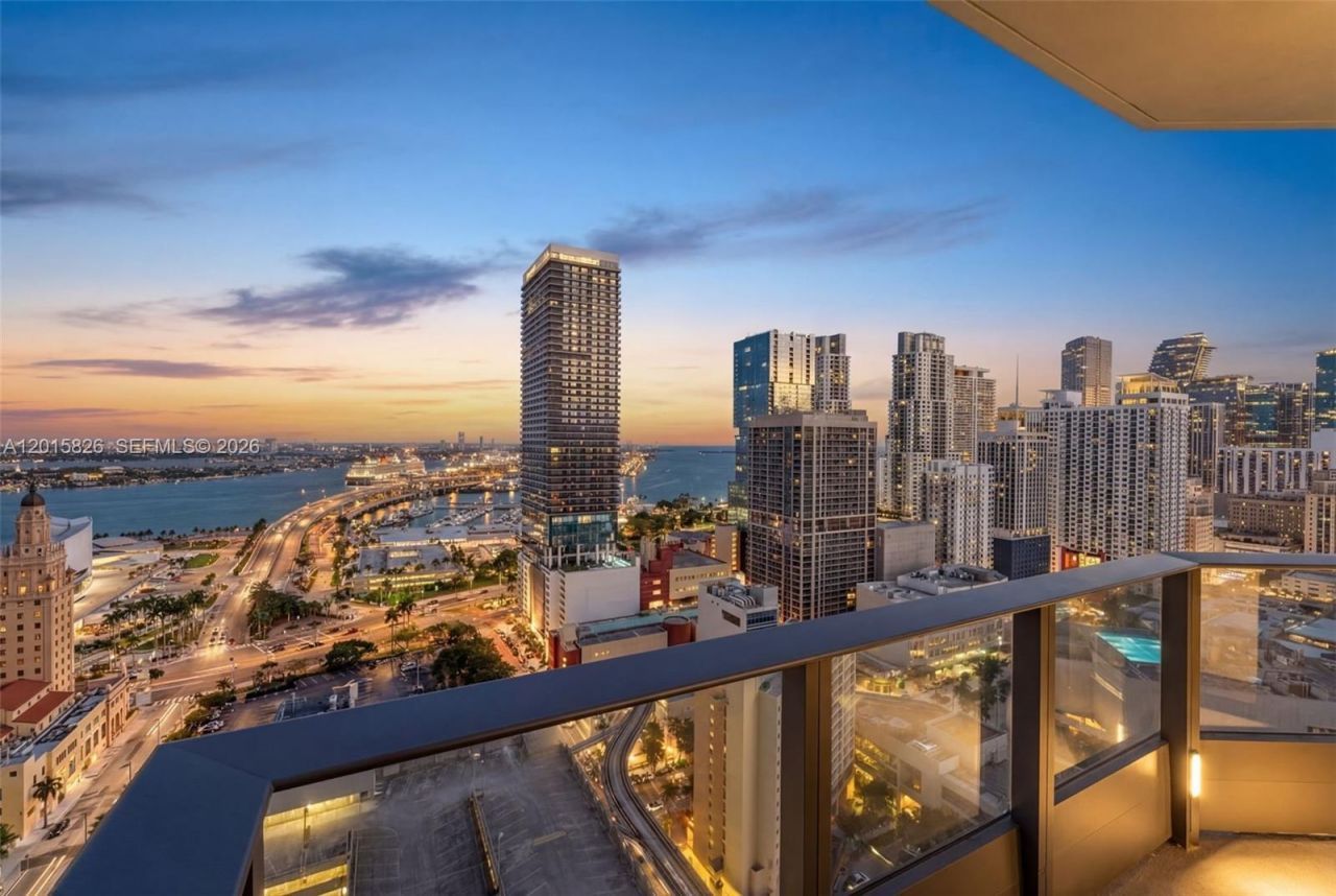 121 NE 5th St , Unit 3112, Miami, FL 33132 Photo