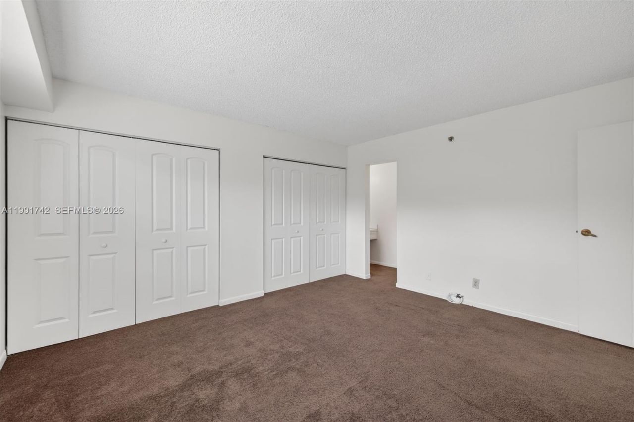 3100 W Rolling Hills Cir, Unit 303, Davie, FL 33328 Photo