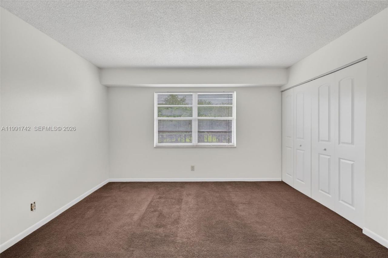3100 W Rolling Hills Cir, Unit 303, Davie, FL 33328 Photo