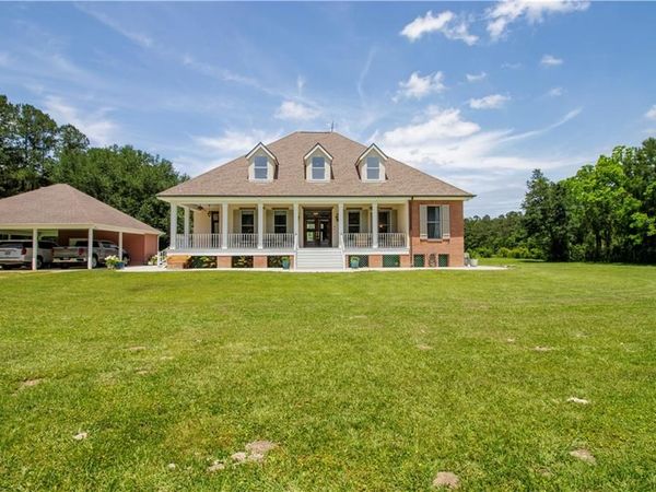 22435 HOFFMAN Road, Mandeville, LA 70471