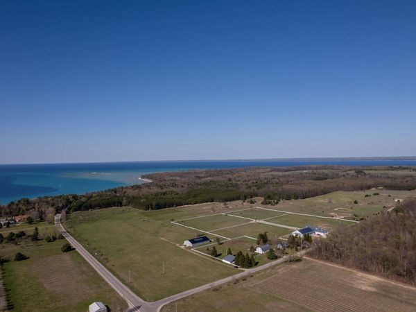 3619 Tompkins Road, Traverse City, MI 49686