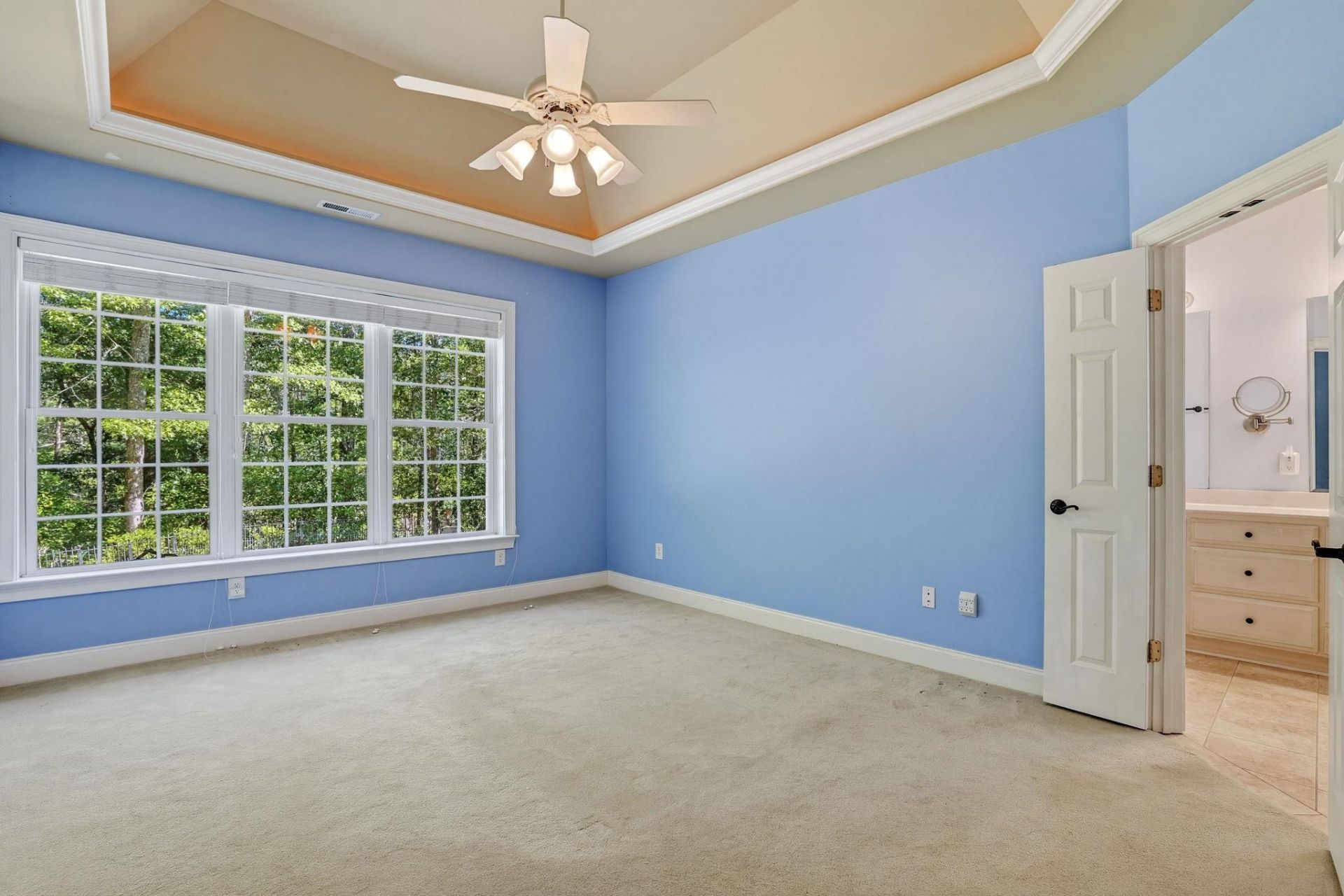 899 Shaftesbury Ln. Photo 18