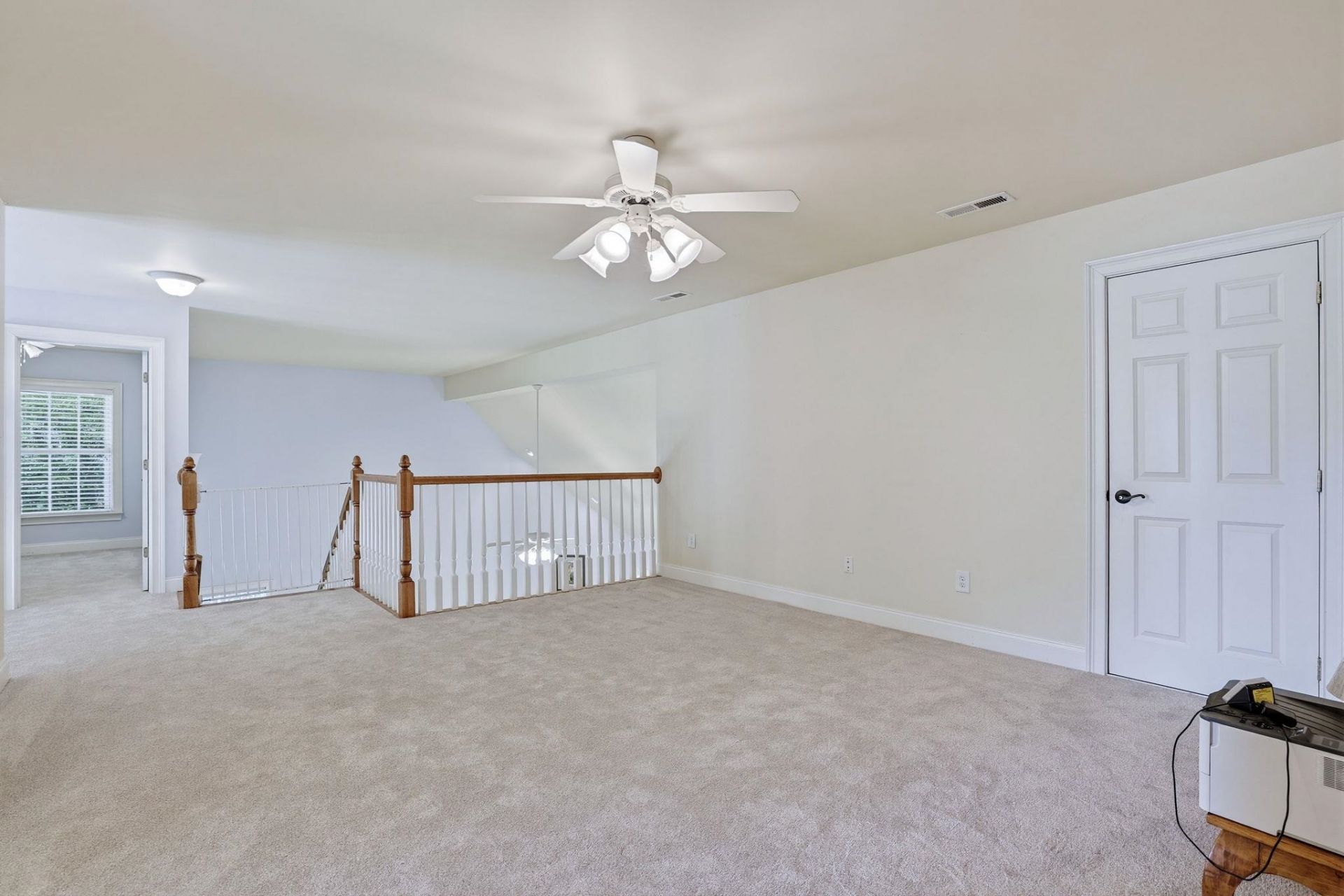 899 Shaftesbury Ln. Photo 28