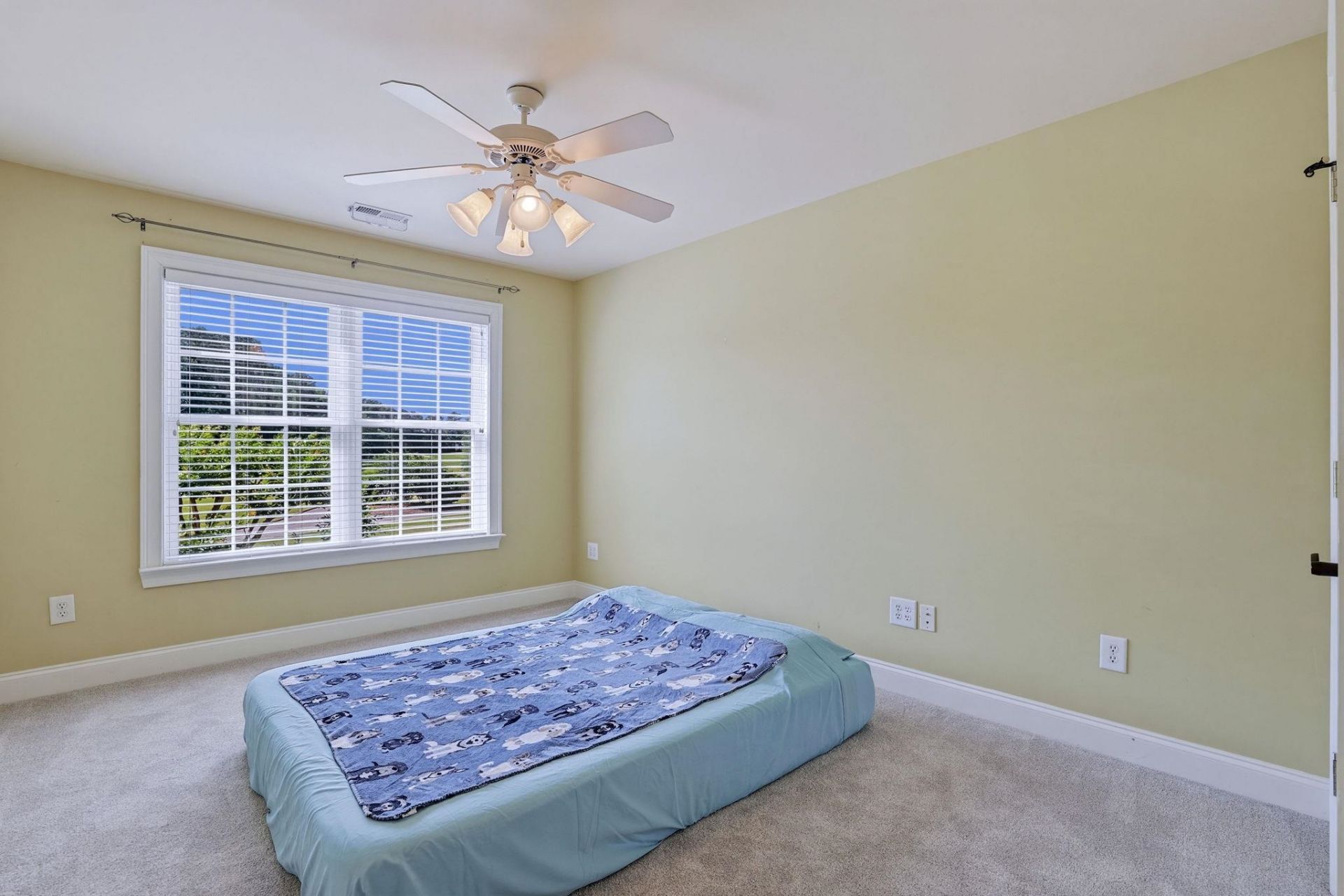 899 Shaftesbury Ln. Photo 34