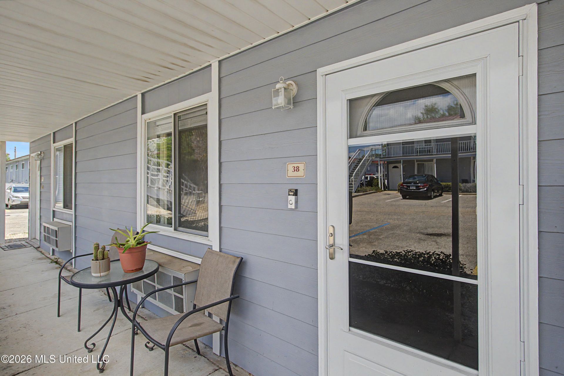 1664 Beach Boulevard, Biloxi, MS 39531 Main Photo