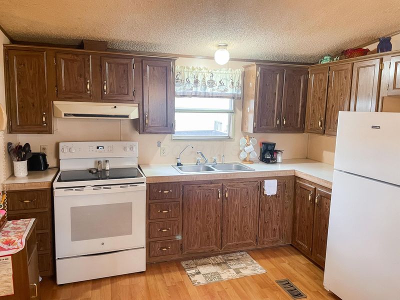 8565 Smith-Calhoun Road , Unit 205, Plain City, OH 43064 Photo 5