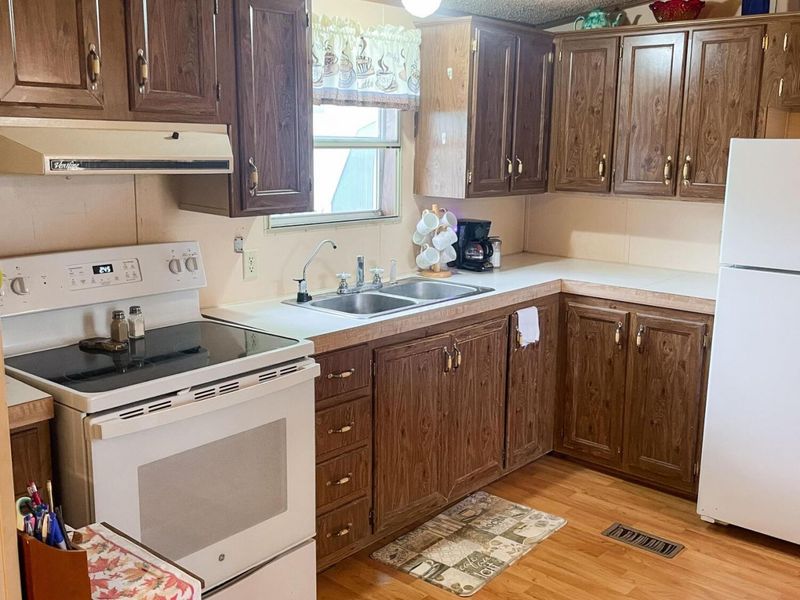 8565 Smith-Calhoun Road , Unit 205, Plain City, OH 43064 Photo 6