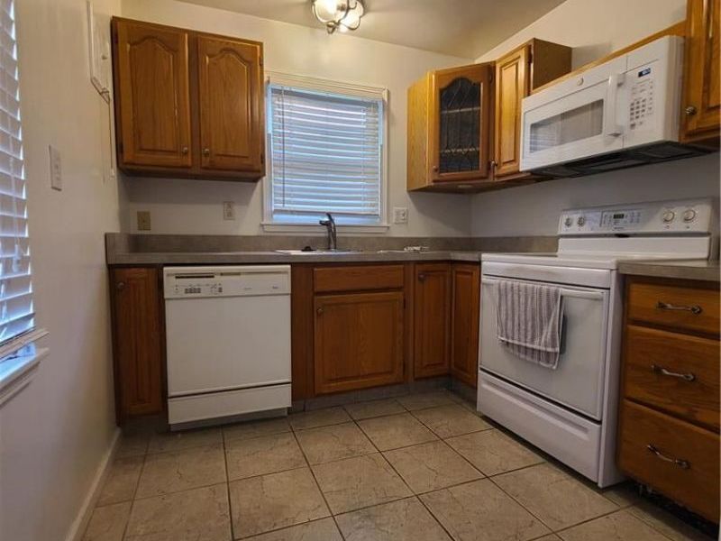 642 La Salle Drive, Dayton, OH 45417 Photo 9