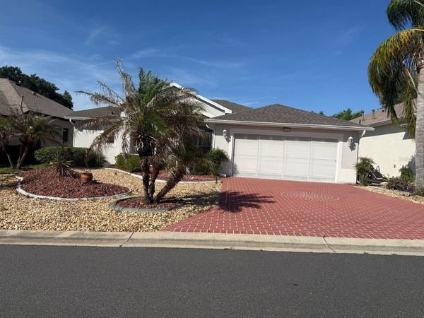 5111 IRONSIDES COURT , TAVARES, FL 32778