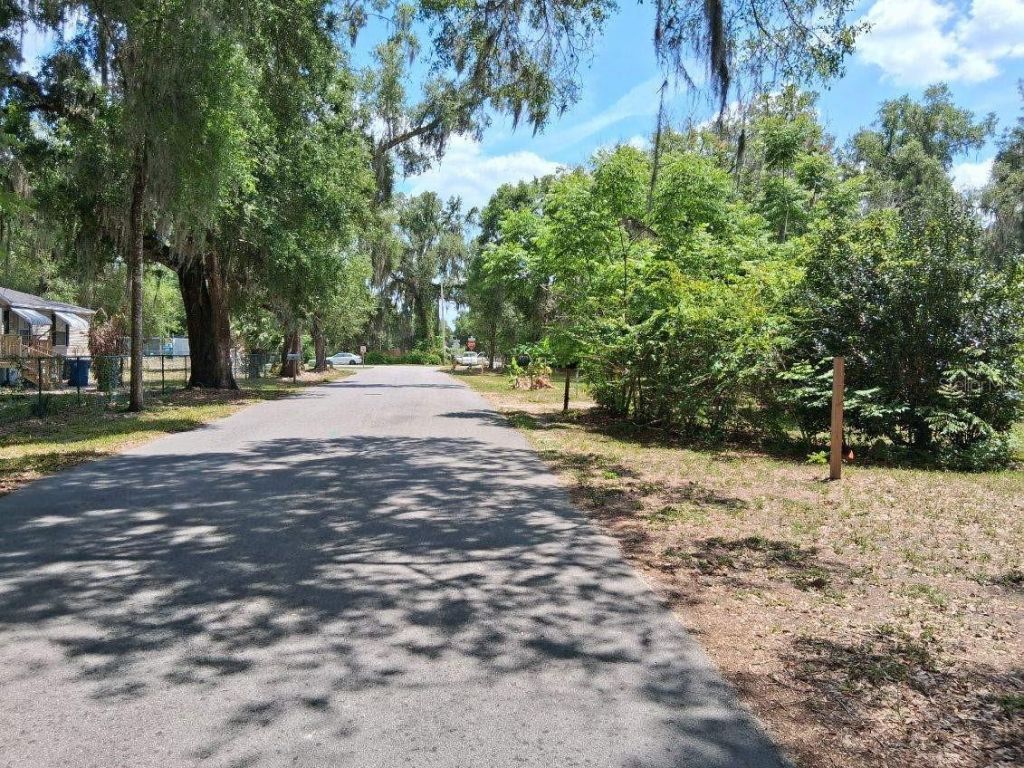 Nw 2nd Street , Webster, FL 33597 Photo