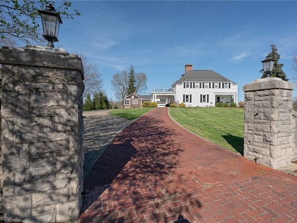 1307 Cisler Drive , Marietta, OH 45750