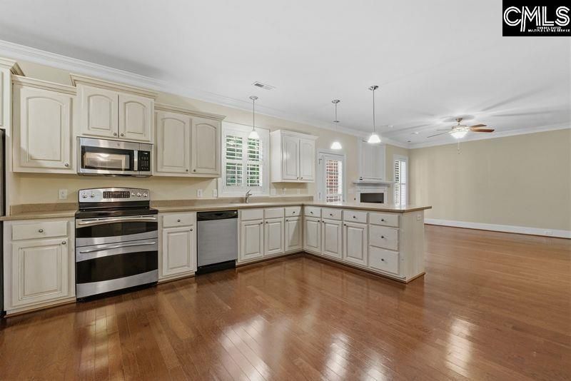 180 Shoal Court  Photo 5