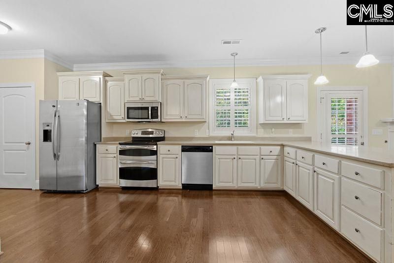 180 Shoal Court  Photo 6