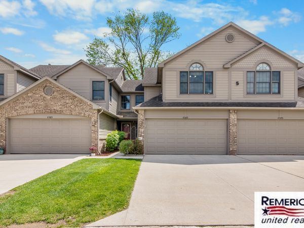 45189 Horseshoe Circle, Canton, MI 48187