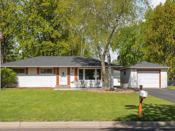 3811 Saint Regis Drive, White Bear Lake, MN 55110