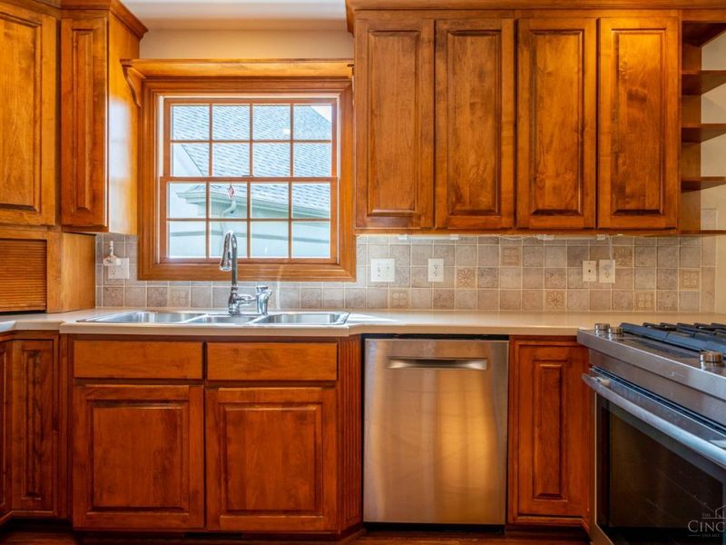 185 Barrington Village Drive, Xenia, OH 45385 Photo 13