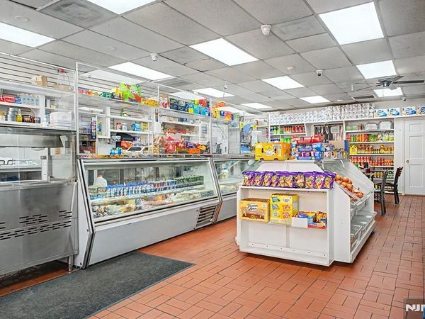 37 Fair Street, HACKENSACK, NJ 07601