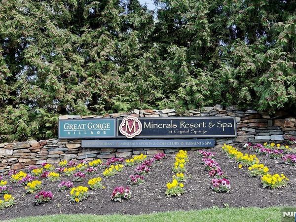 1 Gray Rock Drive 11, Unit 11, VERNON, NJ 07462