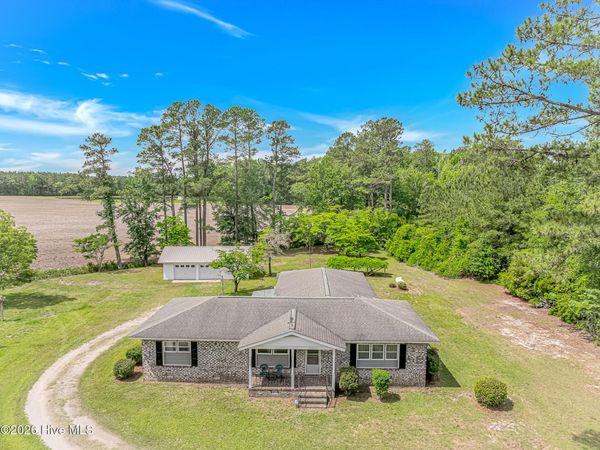 9051 Highway 917 , Nichols, SC 29581
