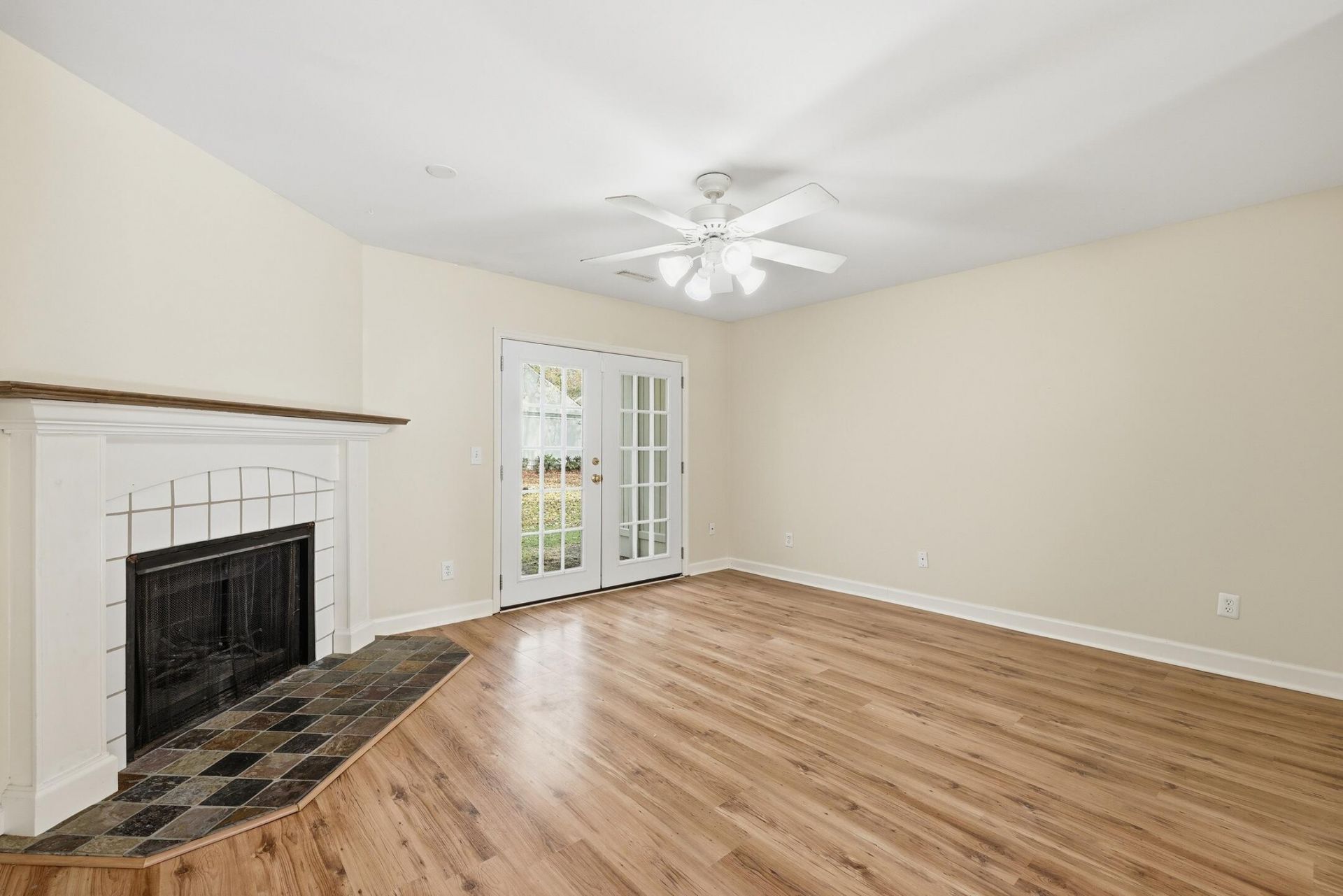 2753 Jobee Drive Photo 5