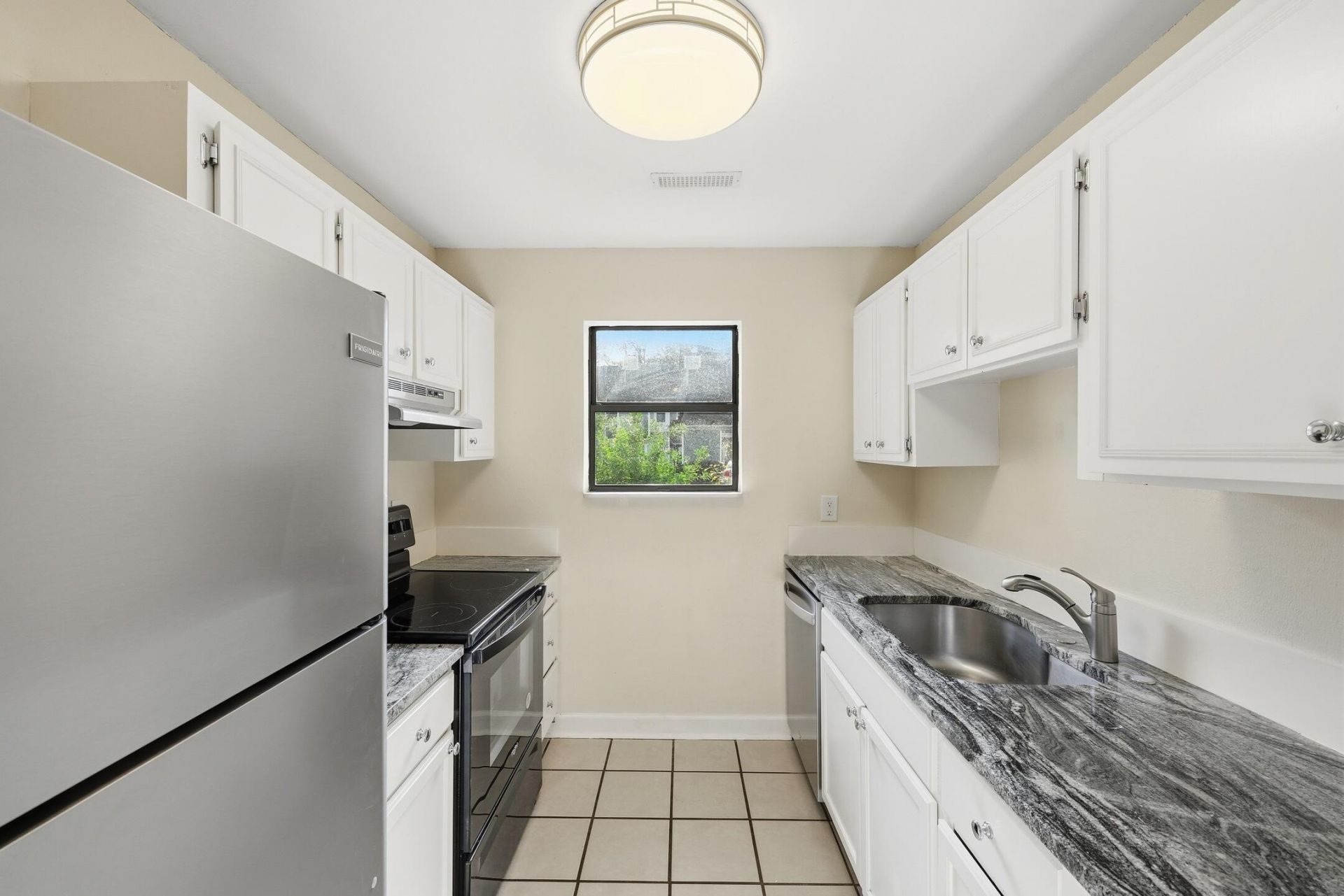 2753 Jobee Drive Photo 8