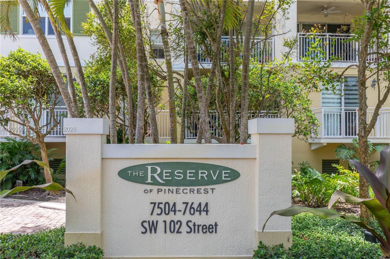 7616 SW 102nd St, Unit 411, Pinecrest, FL 33156 Photo