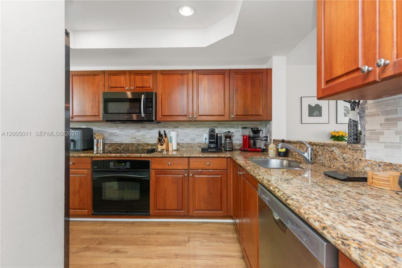 7616 SW 102nd St, Unit 411, Pinecrest, FL 33156 Photo