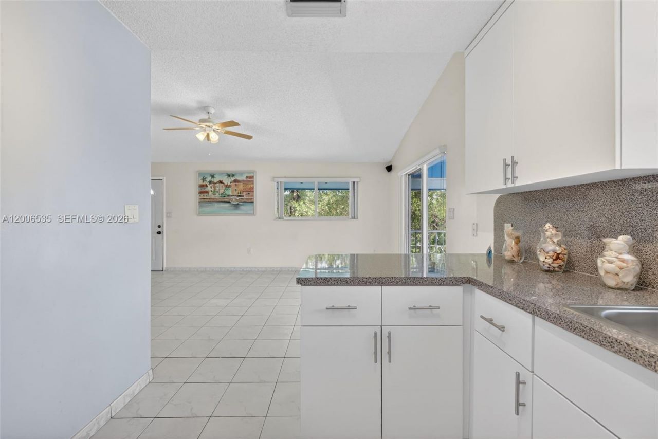 414 Mahogany Ave, Key Largo, FL 33037 Photo