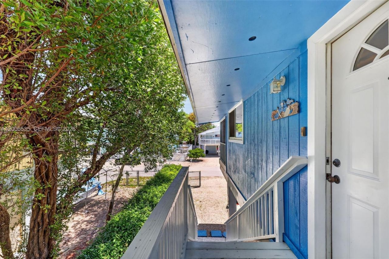 414 Mahogany Ave, Key Largo, FL 33037 Photo