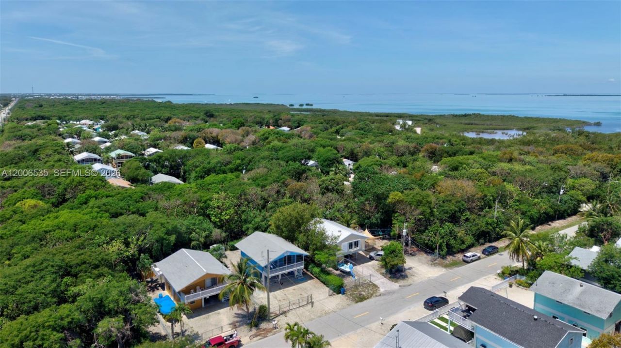 414 Mahogany Ave, Key Largo, FL 33037 Photo