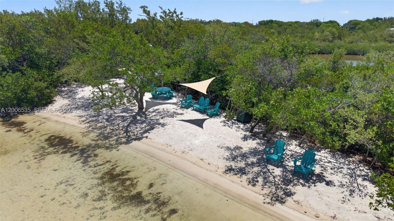 414 Mahogany Ave, Key Largo, FL 33037 Photo