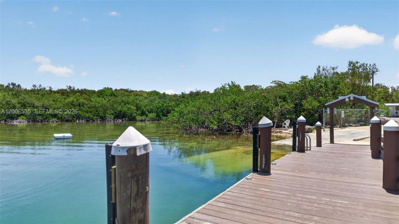 414 Mahogany Ave, Key Largo, FL 33037 Photo